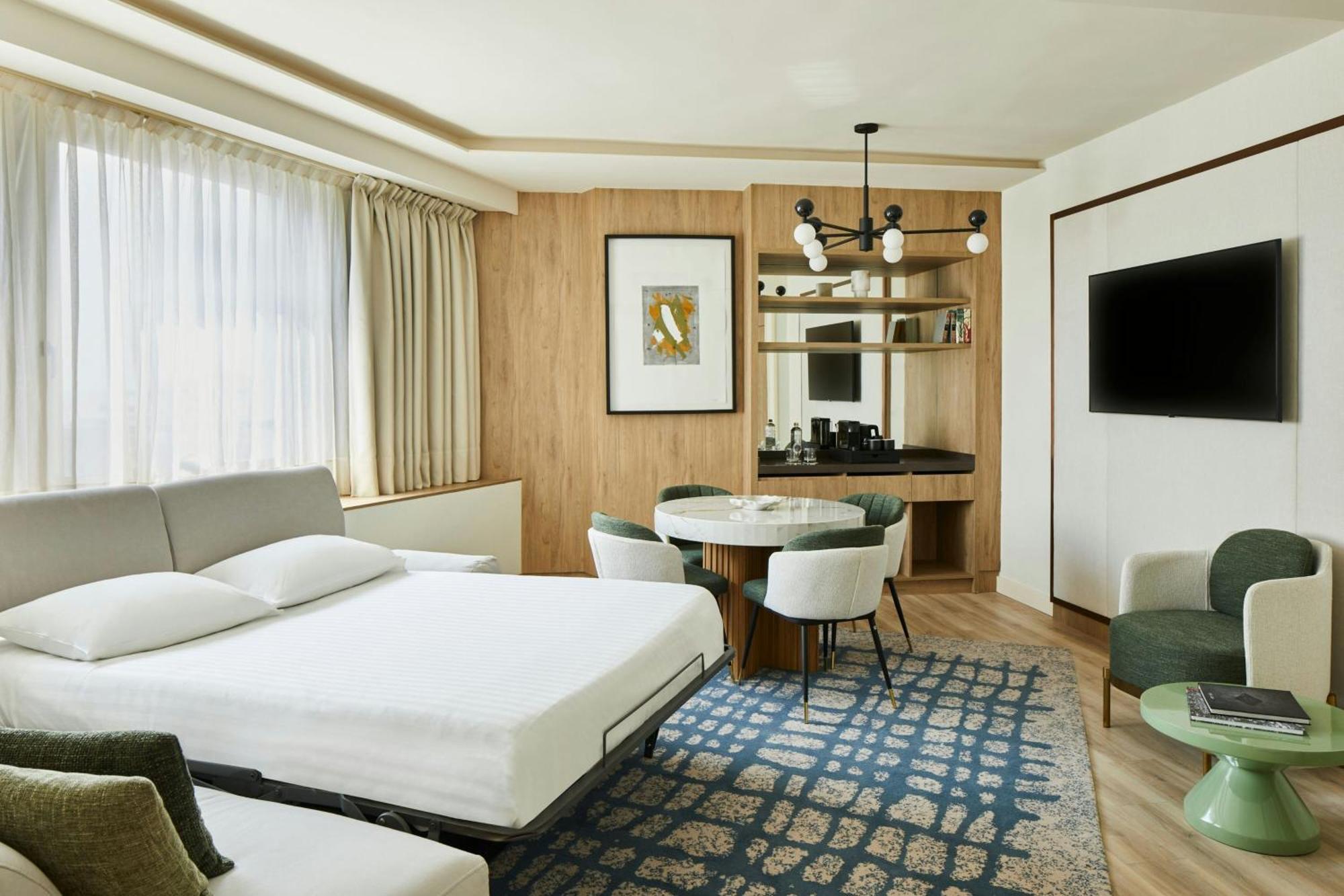 Two-Bedroom Suite City View